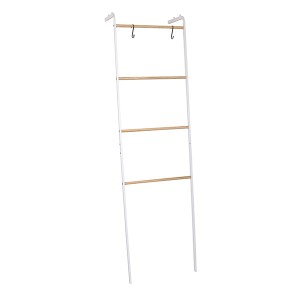 Towel rack